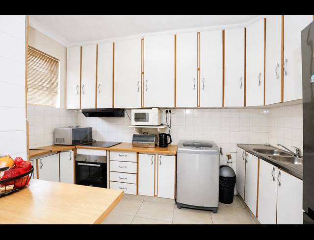 2 BEDROOM APARTMENT FOR SALE IN MORNINGSIDE